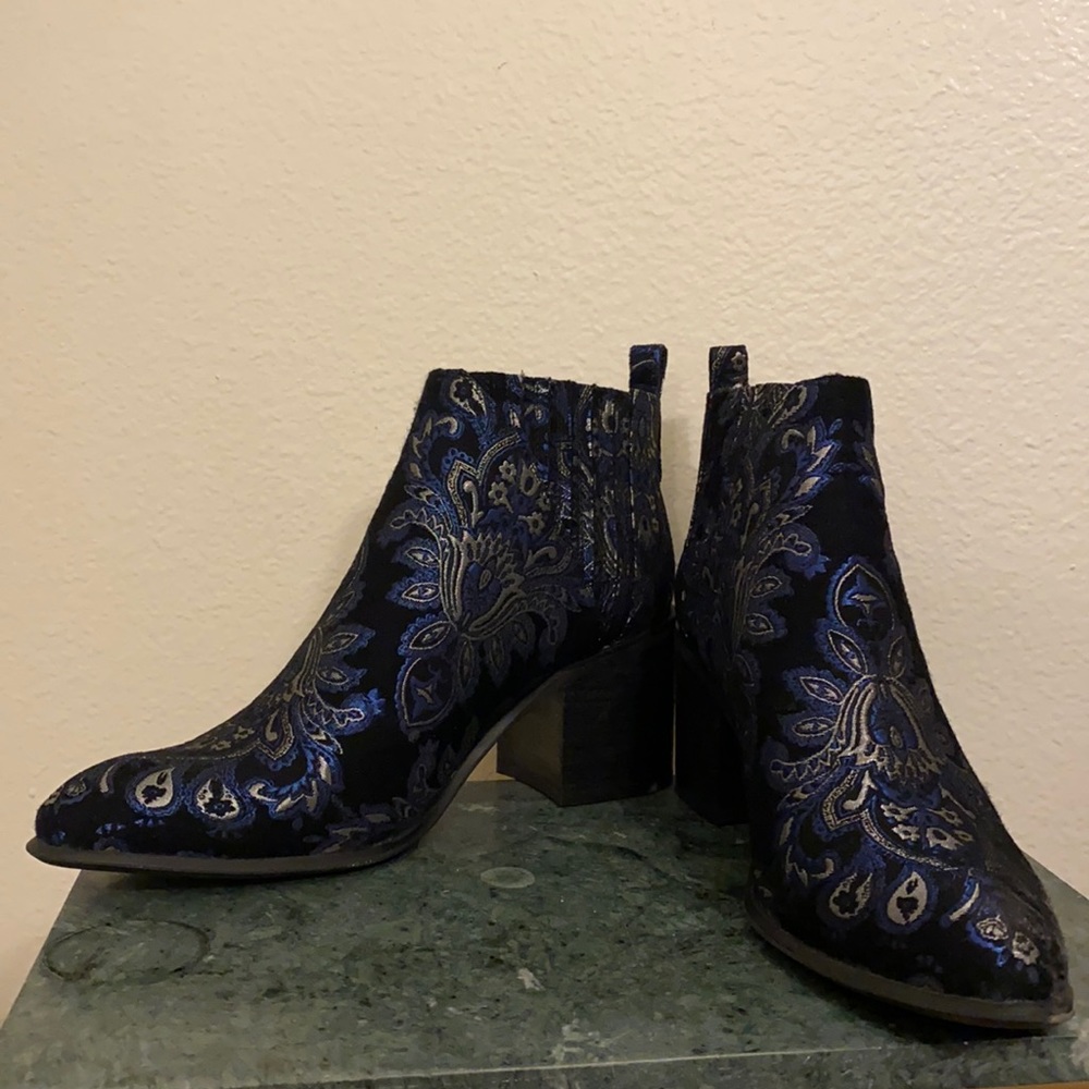 Jeffrey Campbell Booties (10)